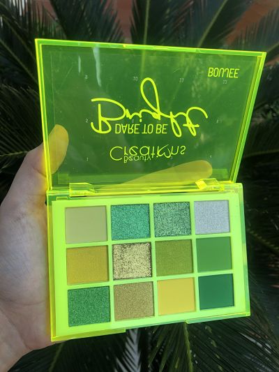 BC- eyeshadows Dare To be bright neon yellow BOUJEE