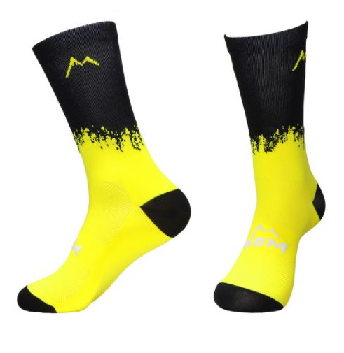 MEDIAS KOM AMARILLO NEGRO CON DISEÑO PREMIUM