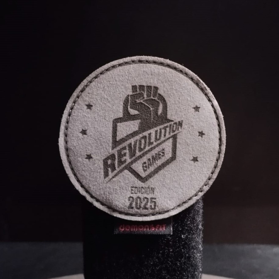 PARCHE REVOLUTION GAMES SUBLIMADO