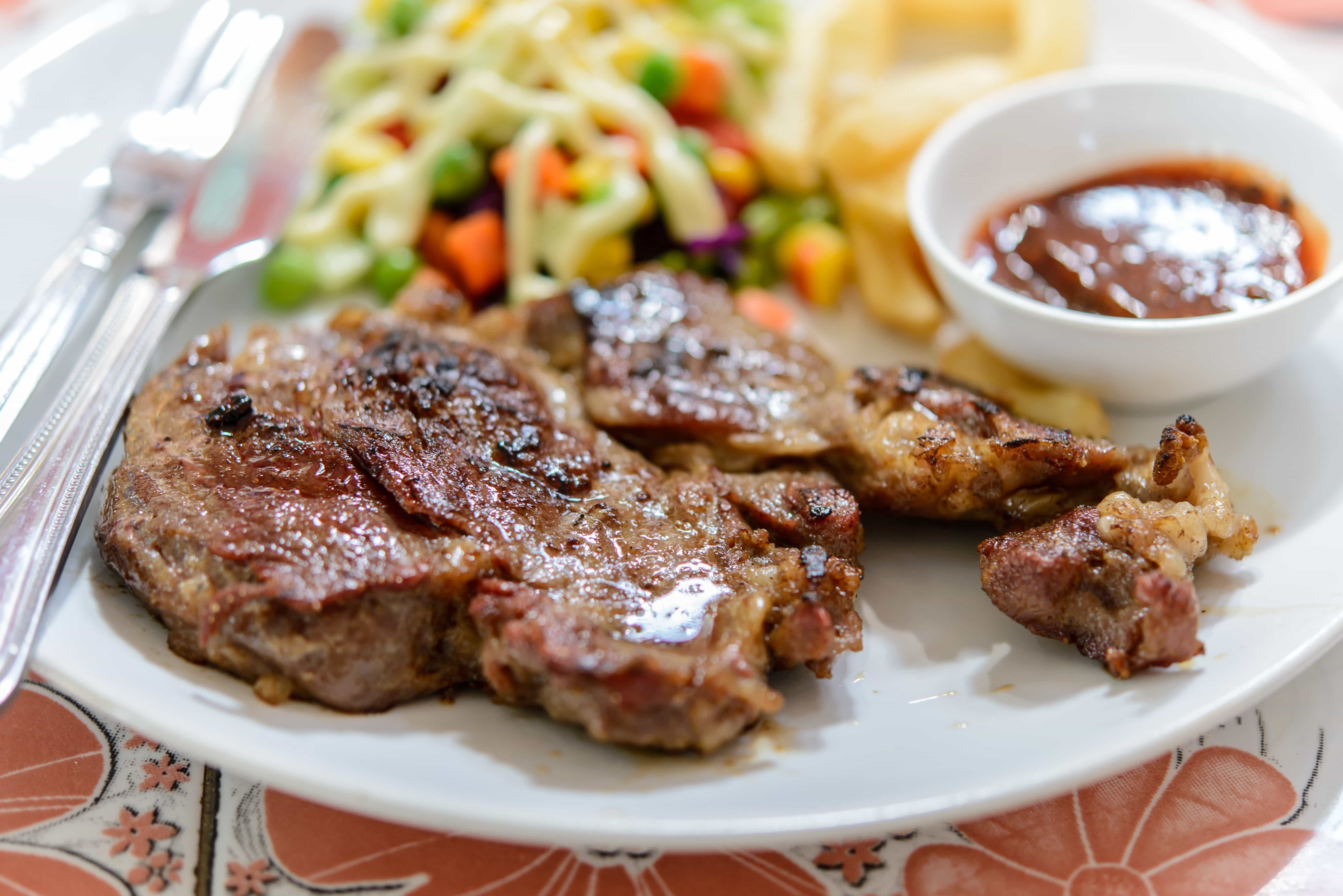 Ejecutivo con Carne Asada