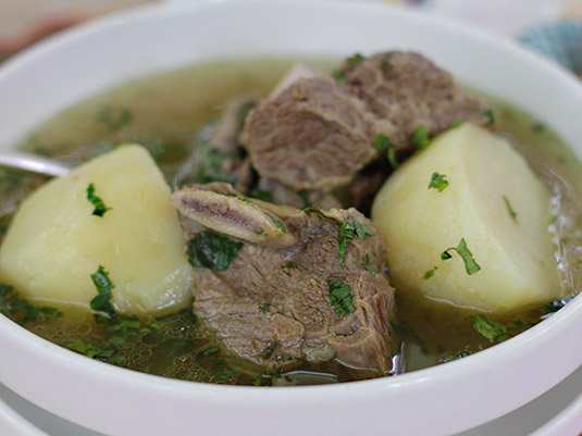 Caldo con Costilla Sencillo