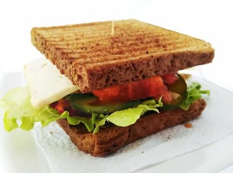 Sandwich integral con Vegetales