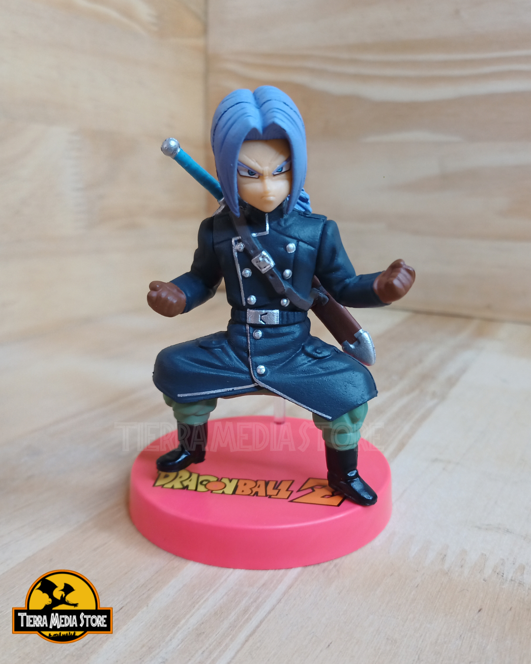 Figura Dragon ball z  Trunks del futuro Xeno